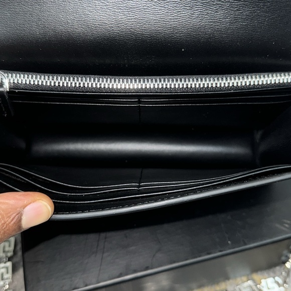 Versace
Greca Goddess mini bag - Picture 6 of 9